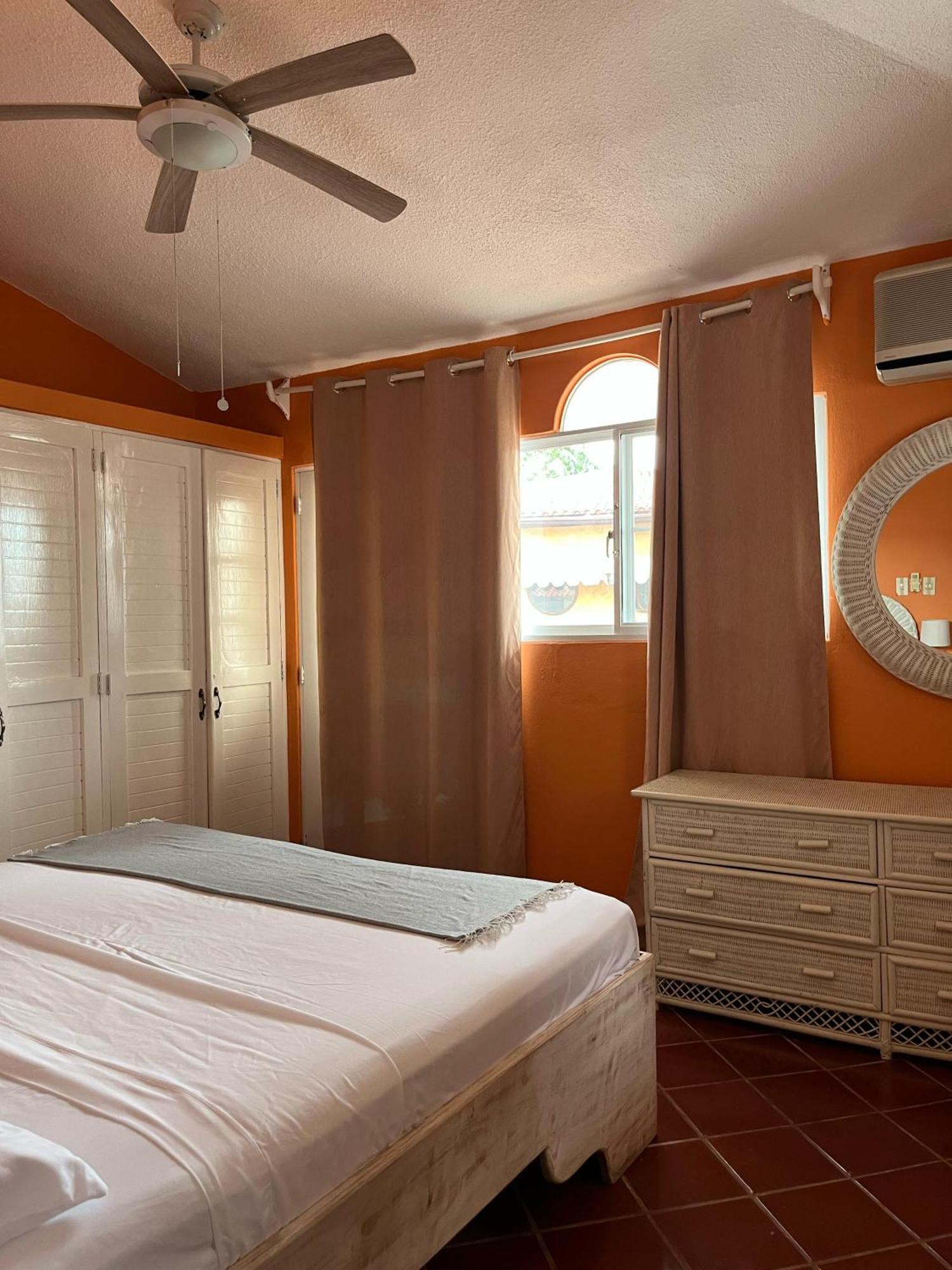 Playa Blanca Bed And Breakfast Баяхибе Екстериор снимка